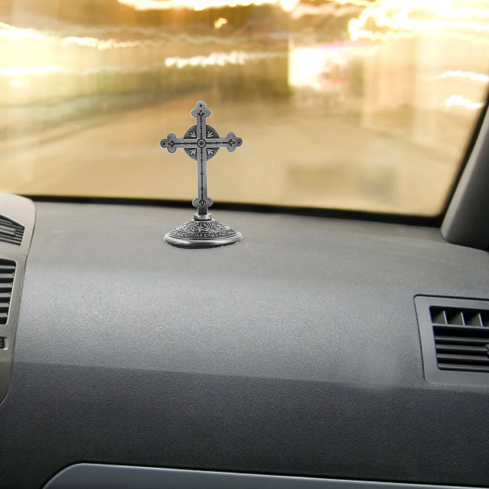 Retro Metal Cross Desktop Decor Elegant Religious Sculpture Home Office Chapel Ornament Catholic Gifts Statue Figurine
Retro Metal Cross Desktop Decor Elegant Religious Sculpture Home Office Chapel Ornament Catholic Gifts Statue Figurine