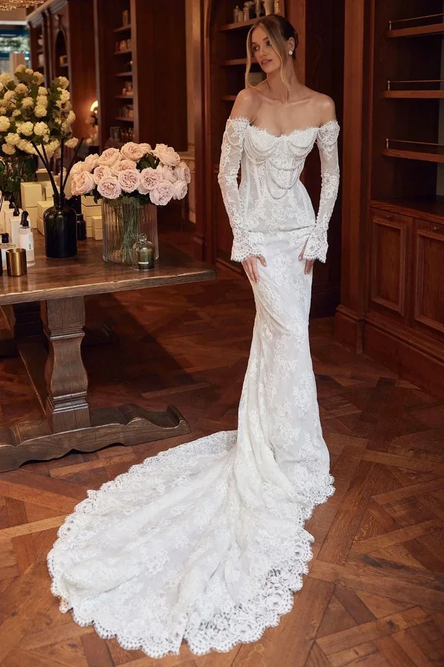 Customized Lace Mermaid Wedding Dresses Off The Shoulder Charming Bridal Gown Strapless Pearls Robe De Mariée Vestido De Novia
Customized Lace Mermaid Wedding Dresses Off The Shoulder Charming Bridal Gown Strapless Pearls Robe De Mariée Vestido De Novia