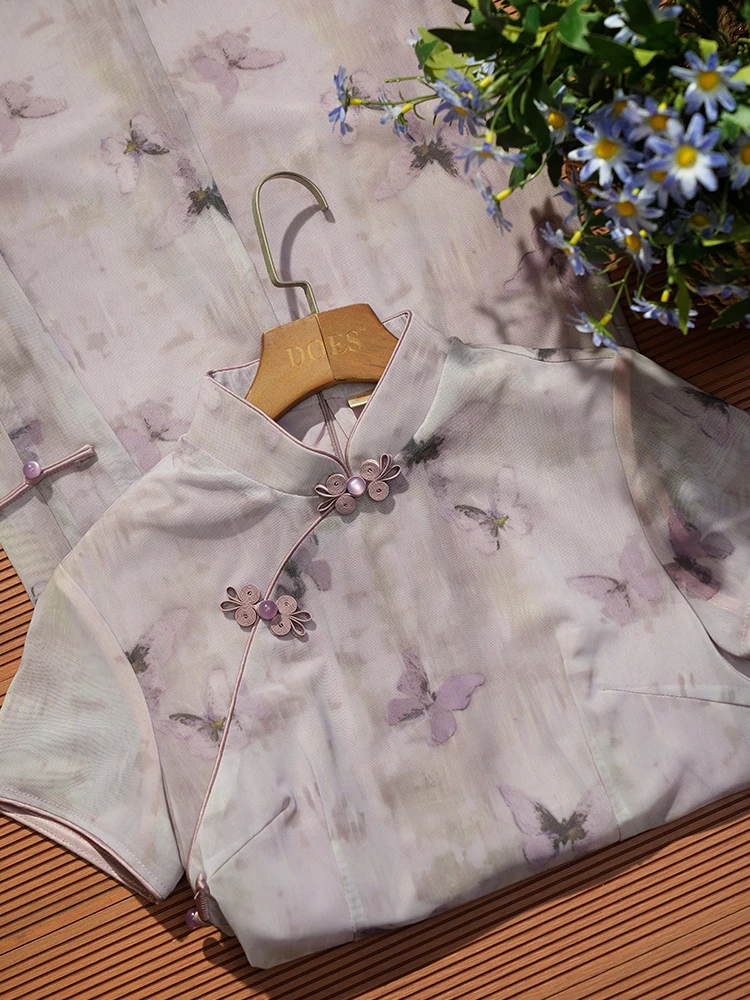 Young Women's Purple Summer New Chinese Sle Improved Version High-End Retro Feel Long Slit ort Sve
Young Women's Purple Summer New Chinese Sle Improved Version High-End Retro Feel Long Slit ort Sve