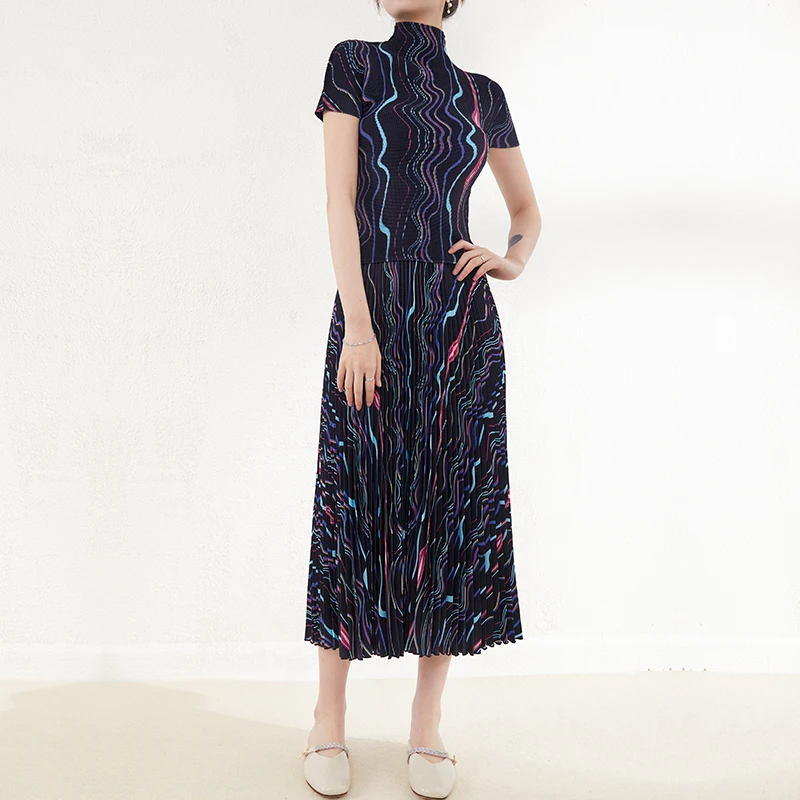 2025 New Arrivals High Quality Fabric Women's Printed Short Sleeve Pleated Shirt & Long Pleated Skirt 2 Piece Set
2025 New Arrivals High Quality Fabric Women's Printed Short Sleeve Pleated Shirt & Long Pleated Skirt 2 Piece Set