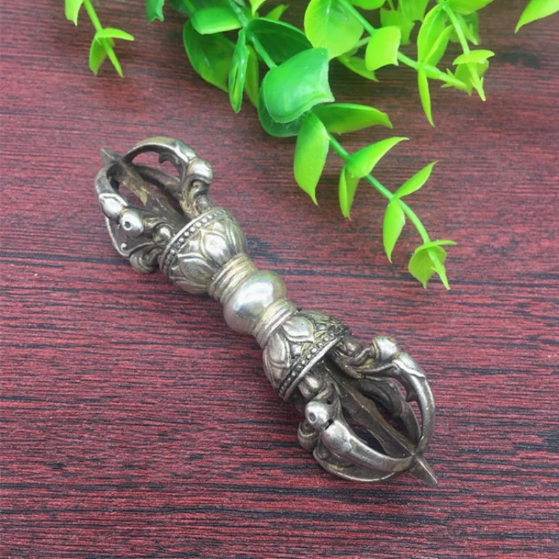 Antique Antique Bronze Collection Brass White Copper Silver Plated Dharma-Vessel Exorcism Nepal Dharma-Vessel Diamond Pestle
Antique Antique Bronze Collection Brass White Copper Silver Plated Dharma-Vessel Exorcism Nepal Dharma-Vessel Diamond Pestle