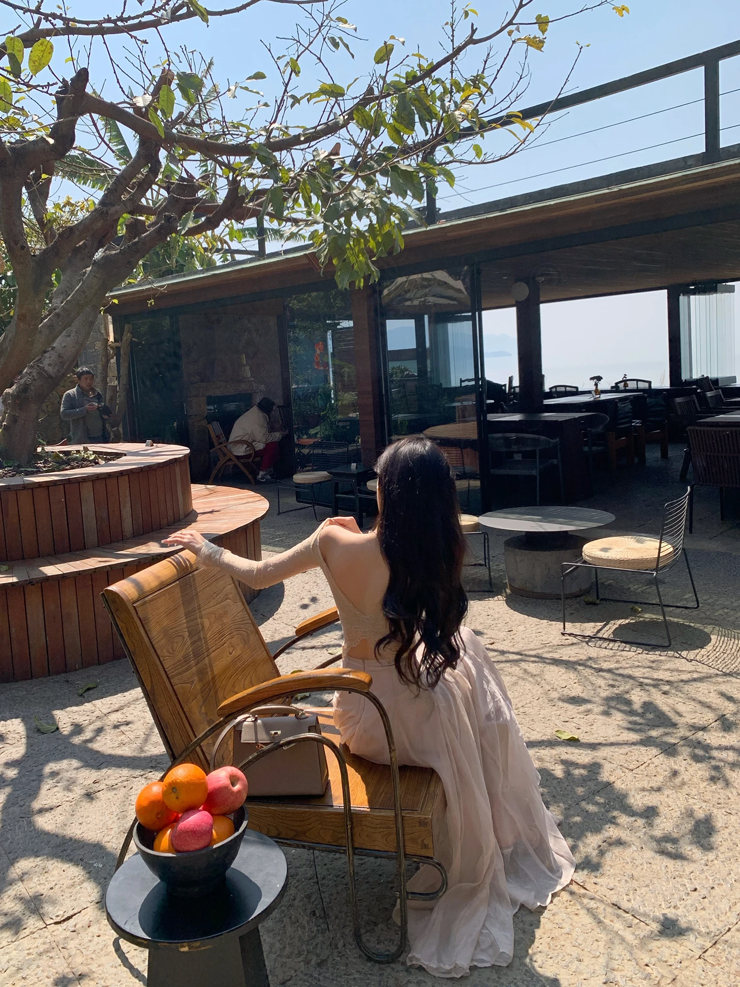 Elegant Long Sleeve Lace Splice Backless Slim Fit Base Shirt Spring Season Lace Shirt for Young Women High Elasticity Nylon F...
Elegant Long Sleeve Lace Splice Backless Slim Fit Base Shirt Spring Season Lace Shirt for Young Women High Elasticity Nylon F...