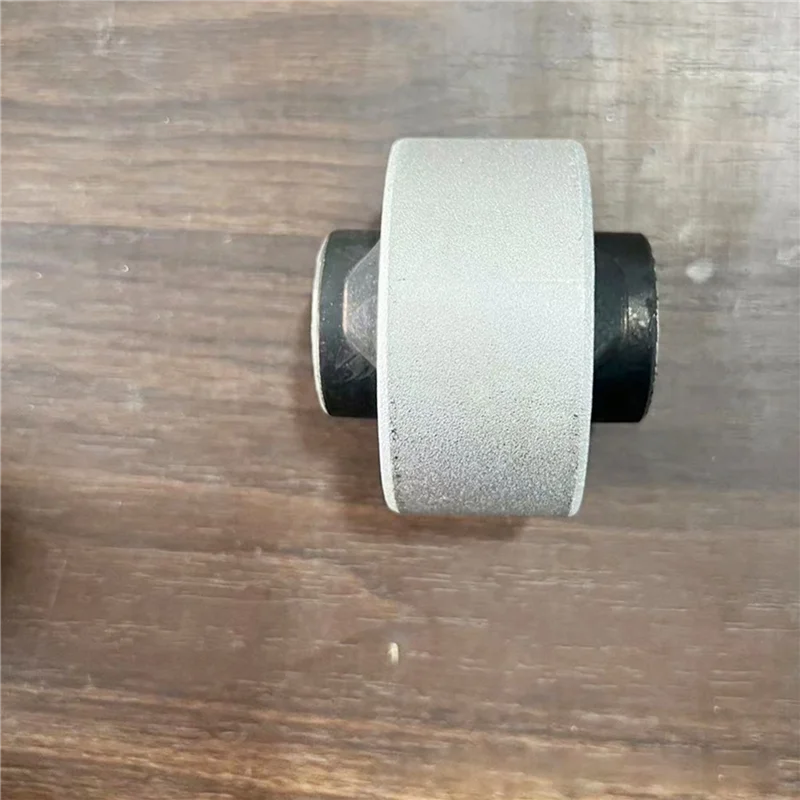 2X комплект втулок рычага управления передней левой и правой подвеской, треугольный рычаг, передний нижний прямой рычаг для Tesla Model 3 Y
2X комплект втулок рычага управления передней левой и правой подвеской, треугольный рычаг, передний нижний прямой рычаг для Tesla Model 3 Y