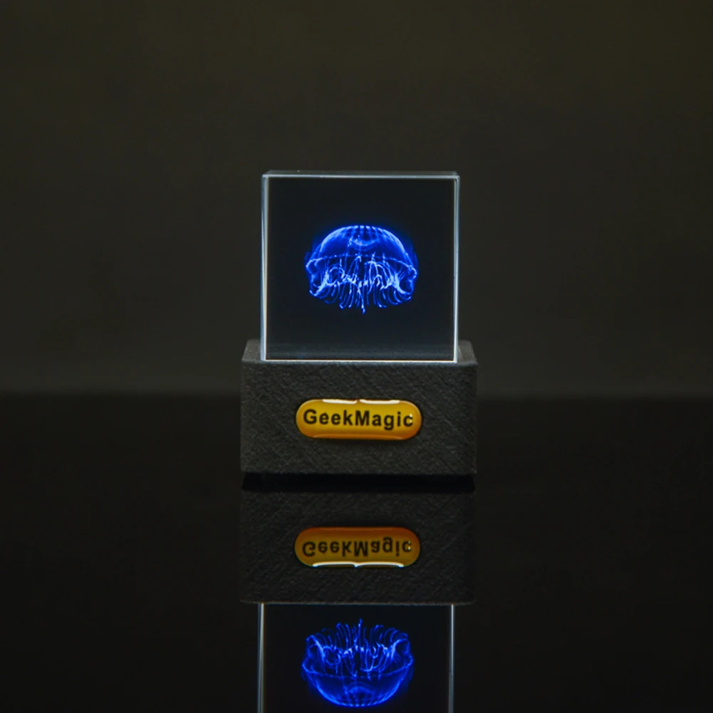 Хрустальный куб, фотодисплей, голографическая настольная умная метеостанция, цифровые часы с ПОДАРОК, анимационный альбом для декора рабочего стола
Хрустальный куб, фотодисплей, голографическая настольная умная метеостанция, цифровые часы с ПОДАРОК, анимационный альбом для декора рабочего стола