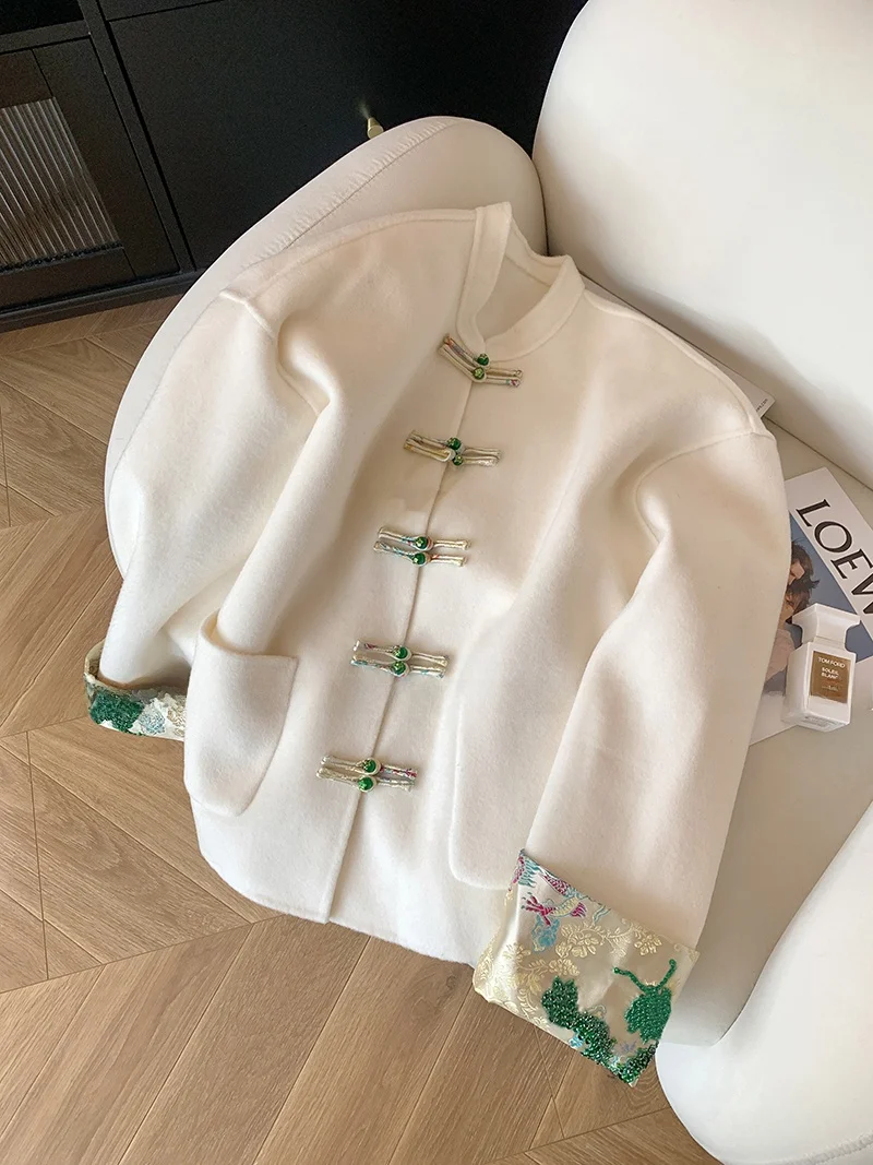 New Chinese Style Woolen Coat Women's Autumn Winter New Retro Gentle High-End Sensation Long Sleeve Stand Collar Top
New Chinese Style Woolen Coat Women's Autumn Winter New Retro Gentle High-End Sensation Long Sleeve Stand Collar Top