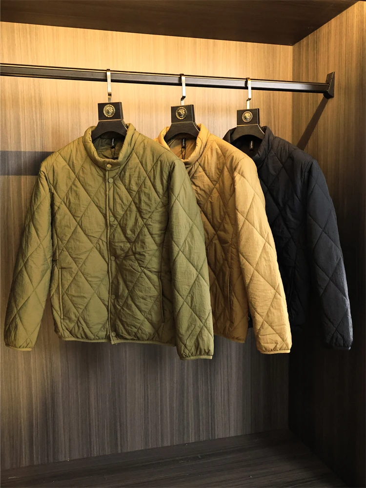Retro Japanese Sle Diamond Quilted Cotton Jaet Men's Color Simple Versatile Warm Faionable Stand Collar Cotton Coat
Retro Japanese Sle Diamond Quilted Cotton Jaet Men's Color Simple Versatile Warm Faionable Stand Collar Cotton Coat