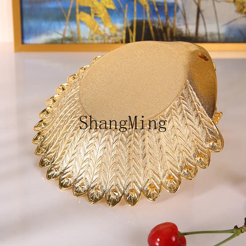 CLL Factory Wholesale Metal Swan Candy Fruit Plate Snack Plate Golden Hotel Service Small Fruit Plate
CLL Factory Wholesale Metal Swan Candy Fruit Plate Snack Plate Golden Hotel Service Small Fruit Plate