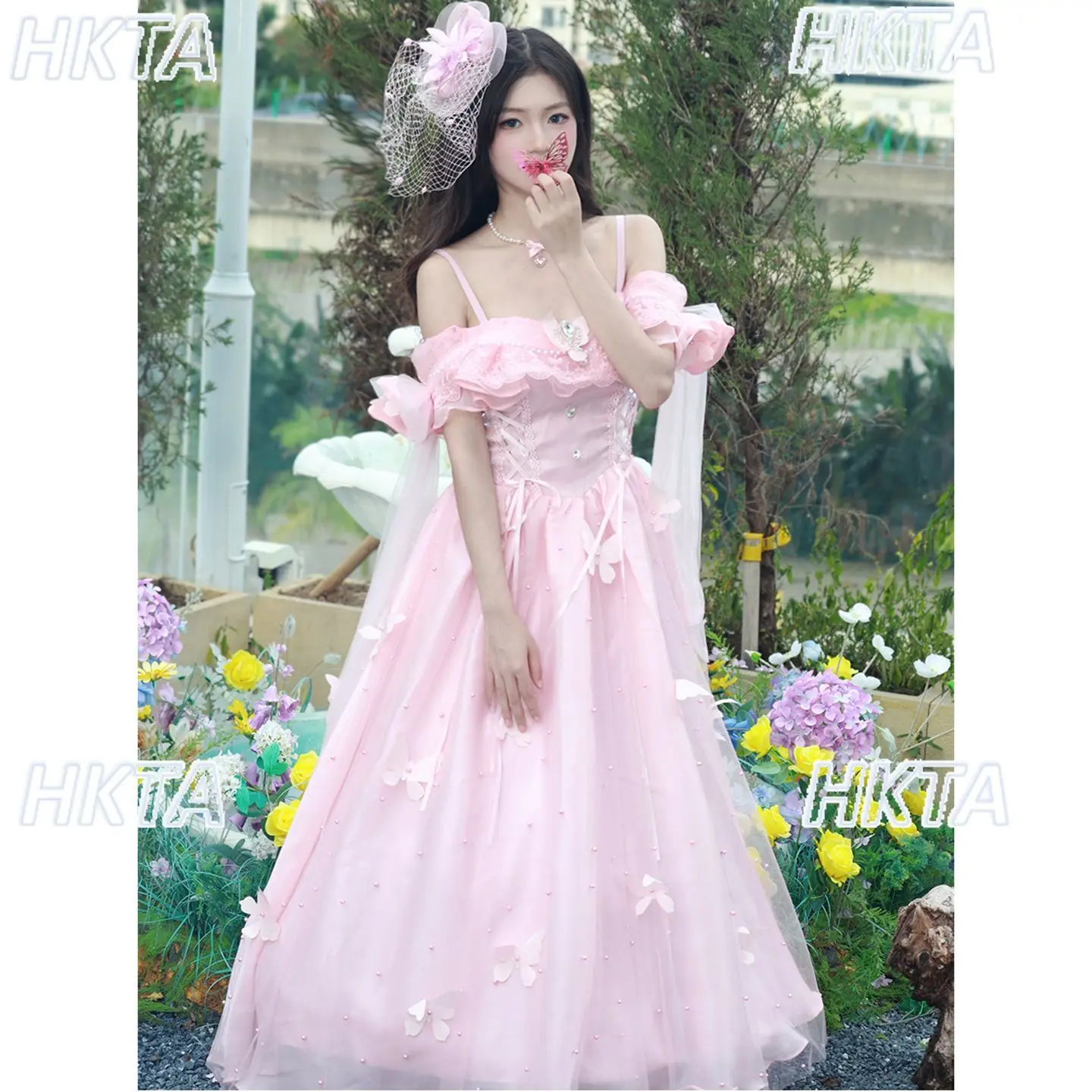 Sweet Temperament Suspender Princess Prom Evening Dresses Elegant Butterfly Pearl Birthday Party Banquet Wedding Dress Women
Sweet Temperament Suspender Princess Prom Evening Dresses Elegant Butterfly Pearl Birthday Party Banquet Wedding Dress Women
