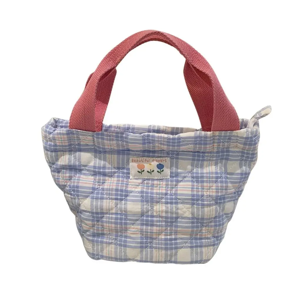 Fashion Flower Quilting Portable Lunch Bag Large Capacity Thermal Insulated Picnic Storage Bag Cotton Handbag Travel Tote Bag
Fashion Flower Quilting Portable Lunch Bag Large Capacity Thermal Insulated Picnic Storage Bag Cotton Handbag Travel Tote Bag