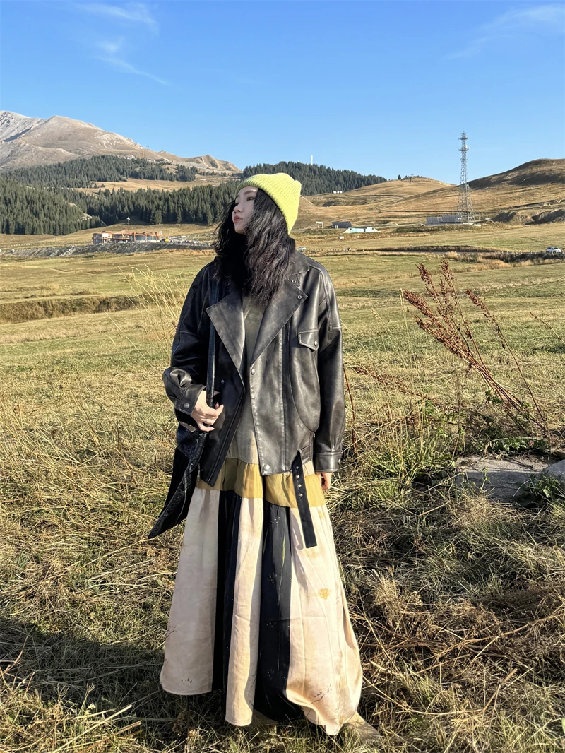 Американское пальто свободного кроя с большим отложным воротником, цветными блоками и длинными рукавами из искусственной кожи для женщин среднего возраста
Американское пальто свободного кроя с большим отложным воротником, цветными блоками и длинными рукавами из искусственной кожи для женщин среднего возраста