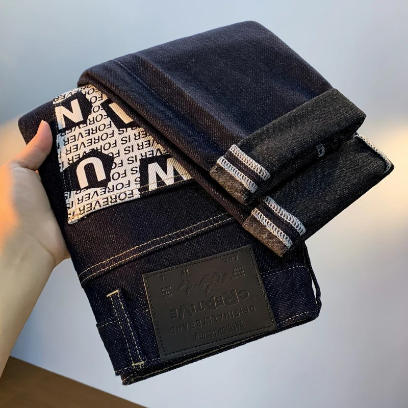 Мужские джинсы с принтом, осенняя коллекция 2026, новая трендовая модель, облегающие, повседневные, шикарные, люксовые, длинные брюки
Мужские джинсы с принтом, осенняя коллекция 2026, новая трендовая модель, облегающие, повседневные, шикарные, люксовые, длинные брюки