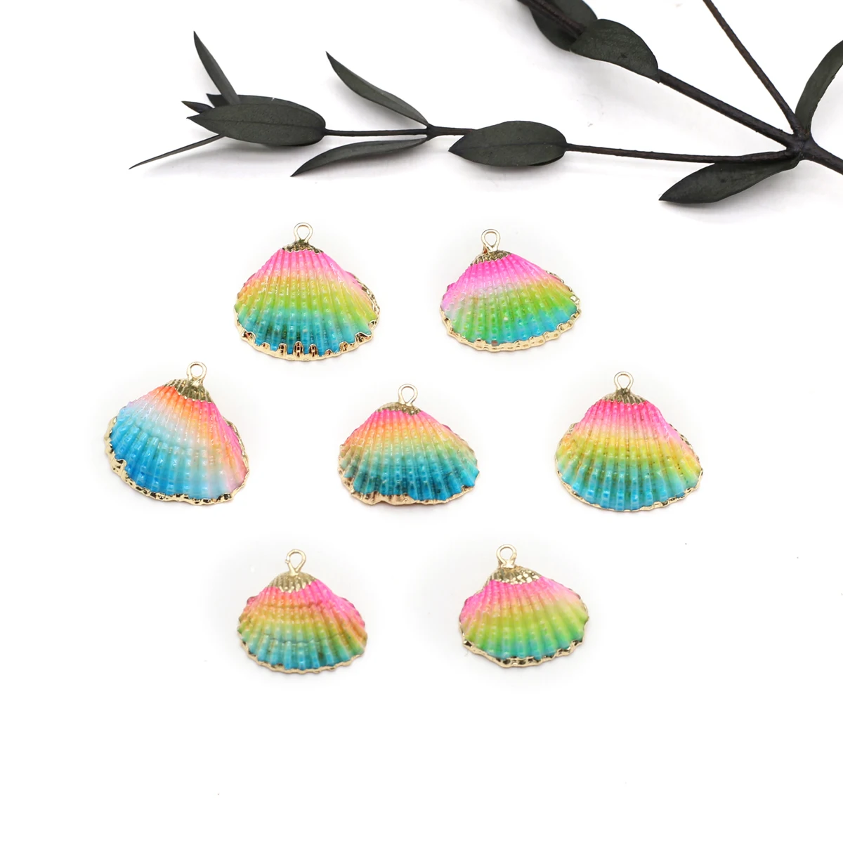50pcs Natural Shell Pendant Mix Color Scallop Shell Pendant Charms Fit Jewelry Making Necklace Wholesale 16-30x21-35mm
50pcs Natural Shell Pendant Mix Color Scallop Shell Pendant Charms Fit Jewelry Making Necklace Wholesale 16-30x21-35mm