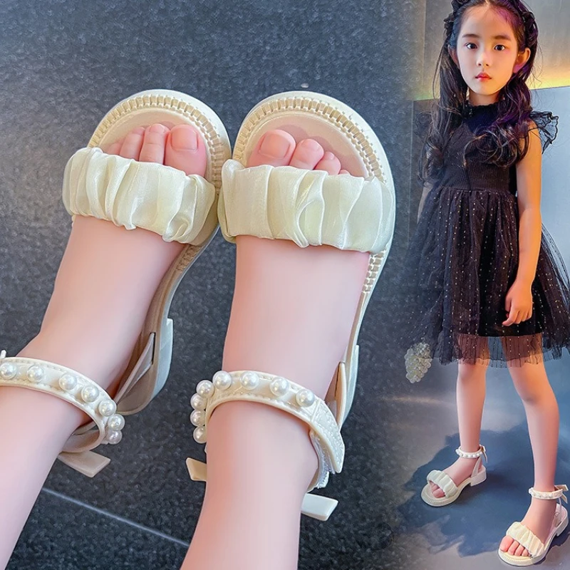 Летние сандалии для девочек, новинка 2022 года, летняя корейская версия, детская формальная обувь на мягкой подошве, модные прогулочные сандалии без шнуровки для девочек, обувь принцессы для девочек
Летние сандалии для девочек, новинка 2022 года, летняя корейская версия, детская формальная обувь на мягкой подошве, модные прогулочные сандалии без шнуровки для девочек, обувь принцессы для девочек