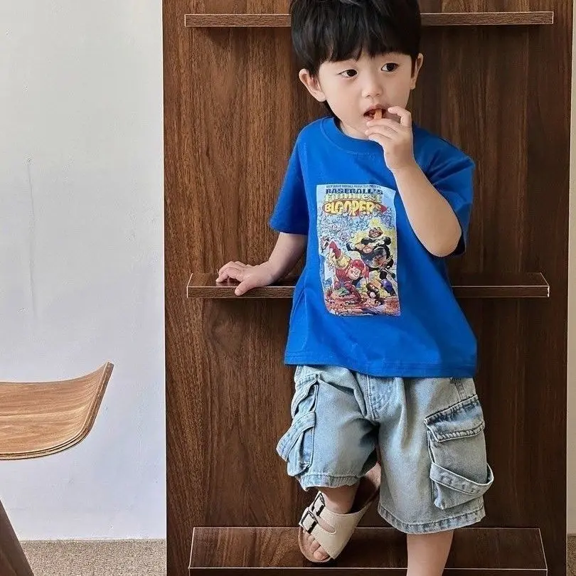 2026 New Boys' Lightweight Denim Shorts Korean Style Baby Kids Casual Baggy 5 Inch Shorts with Detailed Design
2026 New Boys' Lightweight Denim Shorts Korean Style Baby Kids Casual Baggy 5 Inch Shorts with Detailed Design