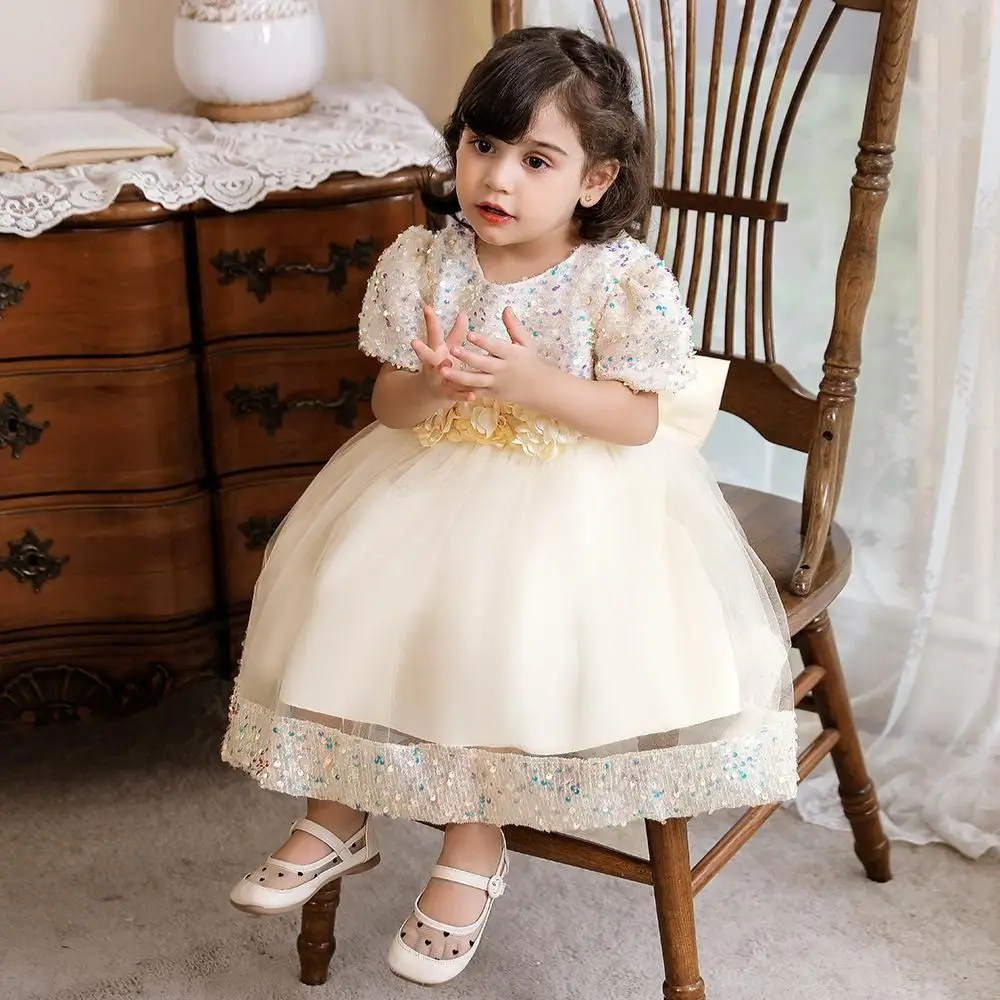 Noble Puff Sleeve Girls Princess Evening Dress Flower Shiny Glitter Summer Lace Dress Sweet Bowknot Party Dress Skirt Birthday
Noble Puff Sleeve Girls Princess Evening Dress Flower Shiny Glitter Summer Lace Dress Sweet Bowknot Party Dress Skirt Birthday
