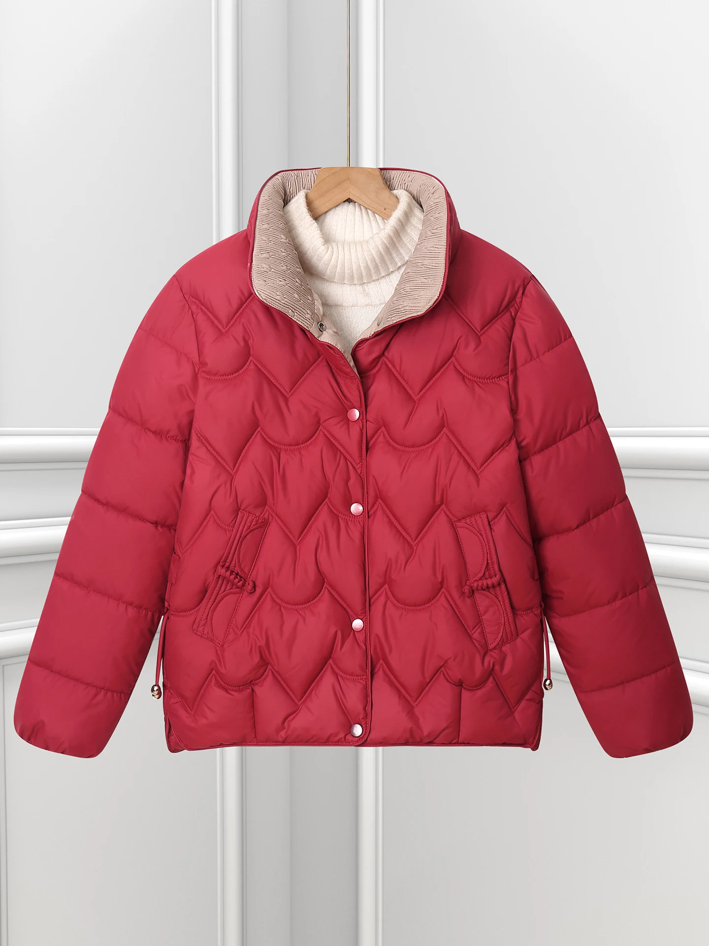 Утепленная хлопковая куртка с воротником-стойкой, свободного кроя, на пуговицах, в корейском стиле, для женщин, зимняя модная верхняя одежда
Утепленная хлопковая куртка с воротником-стойкой, свободного кроя, на пуговицах, в корейском стиле, для женщин, зимняя модная верхняя одежда