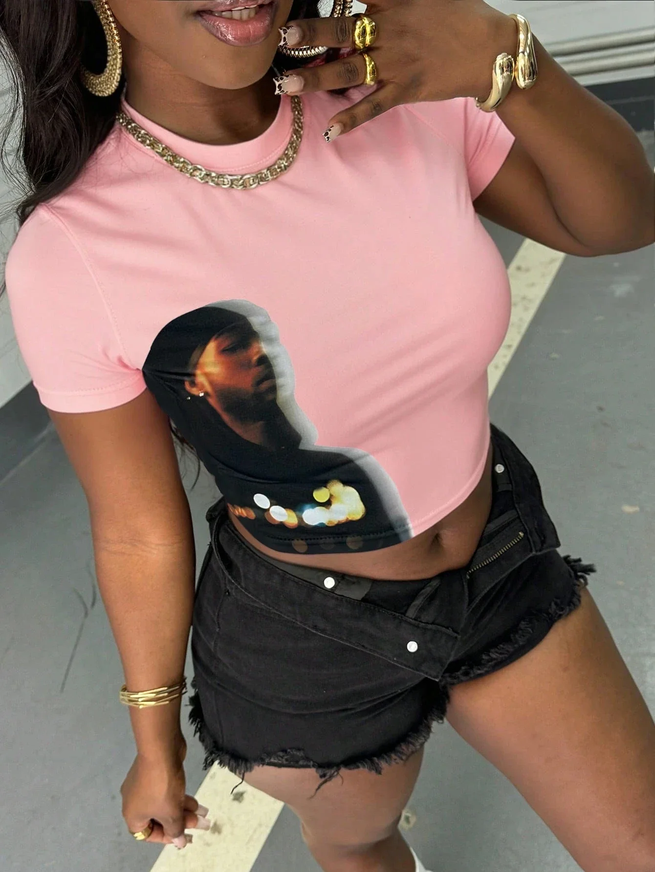Women's Retro Figure Graphic Y2k Cropped T-Shirt Hip-Hop Elements Summer Daily Wear T-Shirt Y2k Ladies Clothes Female Clothing
Women's Retro Figure Graphic Y2k Cropped T-Shirt Hip-Hop Elements Summer Daily Wear T-Shirt Y2k Ladies Clothes Female Clothing