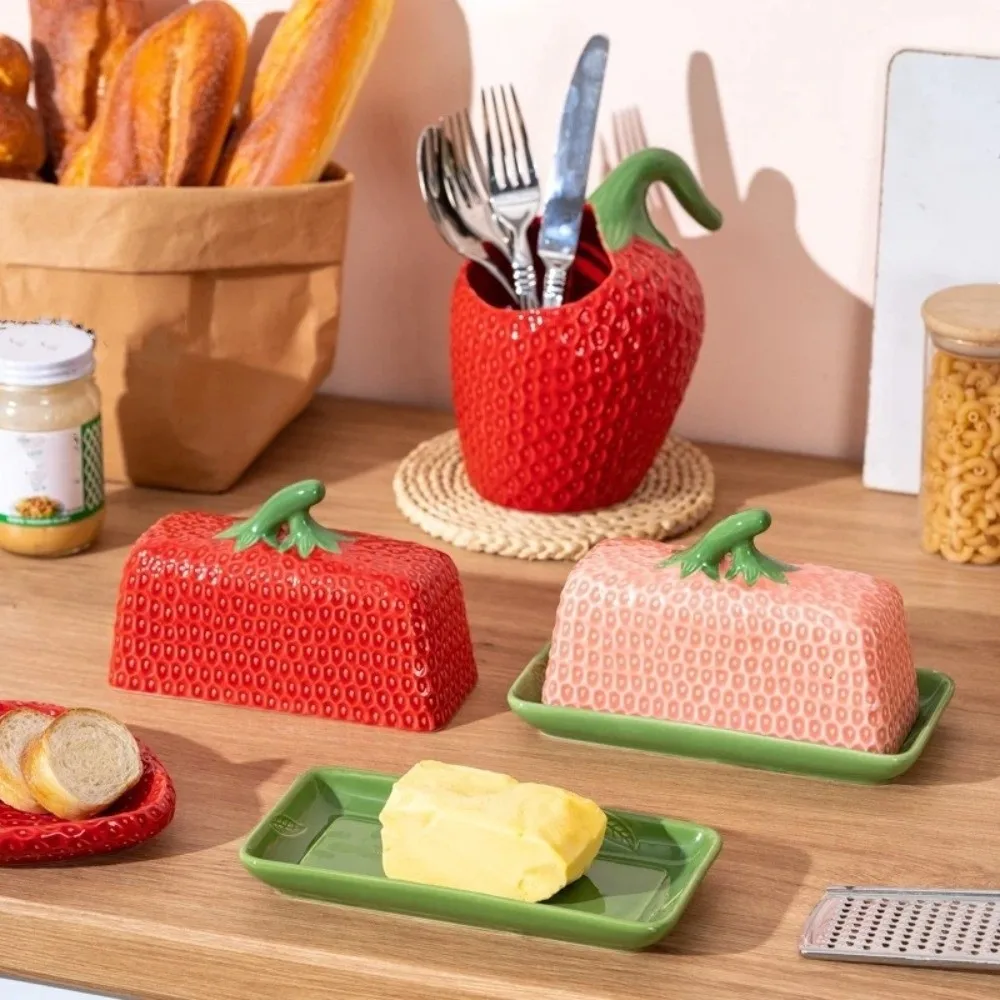 Vase Ceramic Butter Freshness Jar Dustproof Exquisite Butter Dish Strawberry Shape Decorative Airtight Container Household Use
Vase Ceramic Butter Freshness Jar Dustproof Exquisite Butter Dish Strawberry Shape Decorative Airtight Container Household Use