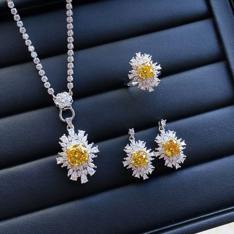 Саржка золотого циркона сравниваемая с квадратным открытым кольцом принцессы ледяного цветка, женский элегантный комплект серег с подвеской
Саржка золотого циркона сравниваемая с квадратным открытым кольцом принцессы ледяного цветка, женский элегантный комплект серег с подвеской