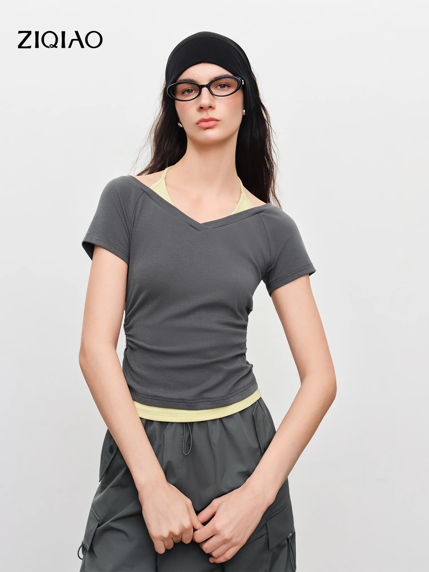 ZIQIAO 2026 Summer Women Halter Neck Striped Top Color Block Fake Two Piece Short Sleeve Waist Slim Casual Ladies Blouse
ZIQIAO 2026 Summer Women Halter Neck Striped Top Color Block Fake Two Piece Short Sleeve Waist Slim Casual Ladies Blouse