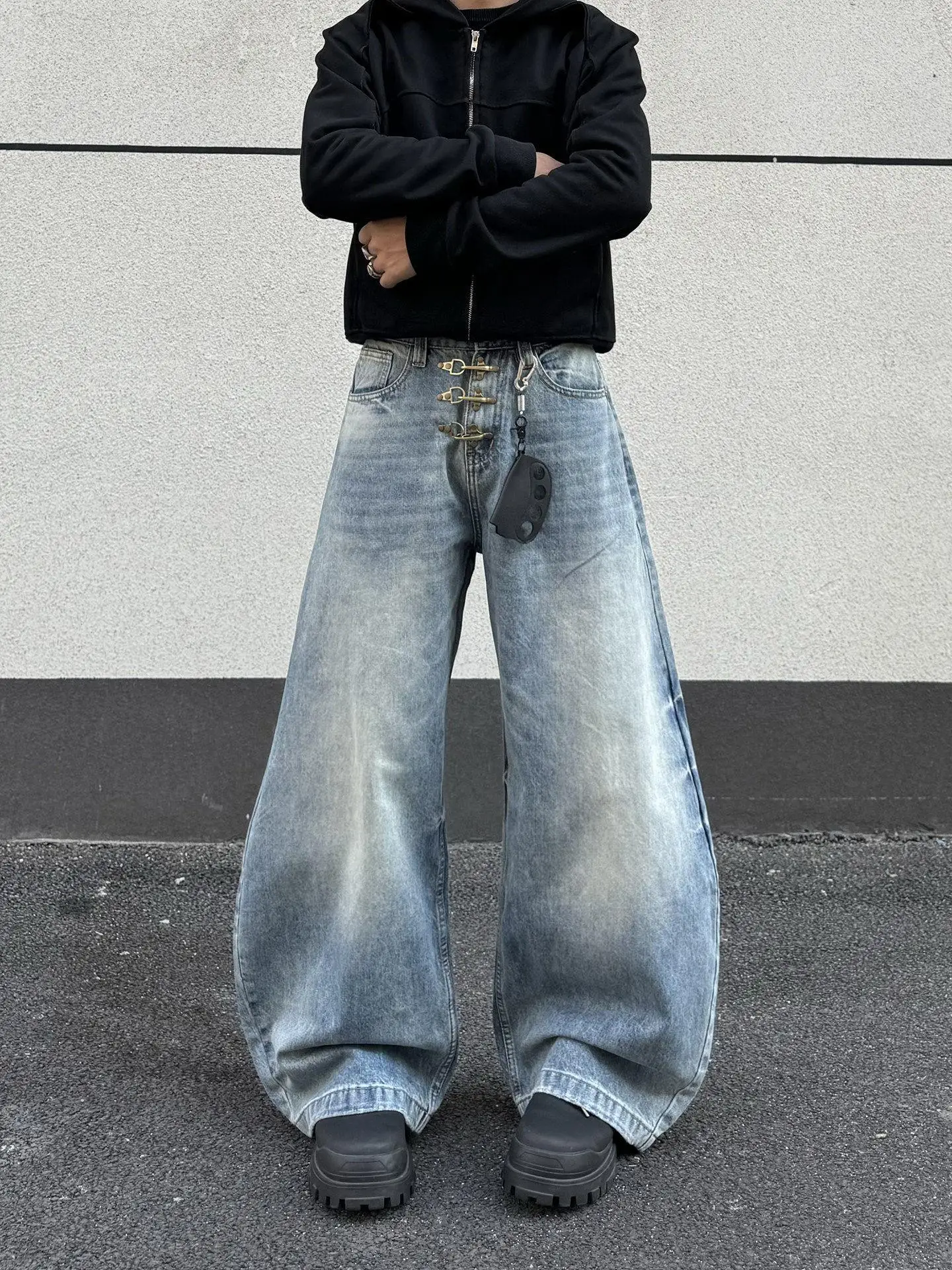 Retro American Aircrt Bule Design Wide Knife Jeans Loose Fit Versatile Straight Leg Jeans for Men And Women Casual Street...
Retro American Aircrt Bule Design Wide Knife Jeans Loose Fit Versatile Straight Leg Jeans for Men And Women Casual Street...