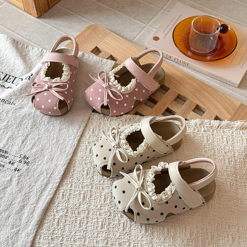 Summer Children's Sandals Girls' Beach Shoes Polka Dot Bow Lace Edge Sandals Girls' Toe-Protection Sandals Breathable Soft
Summer Children's Sandals Girls' Beach Shoes Polka Dot Bow Lace Edge Sandals Girls' Toe-Protection Sandals Breathable Soft