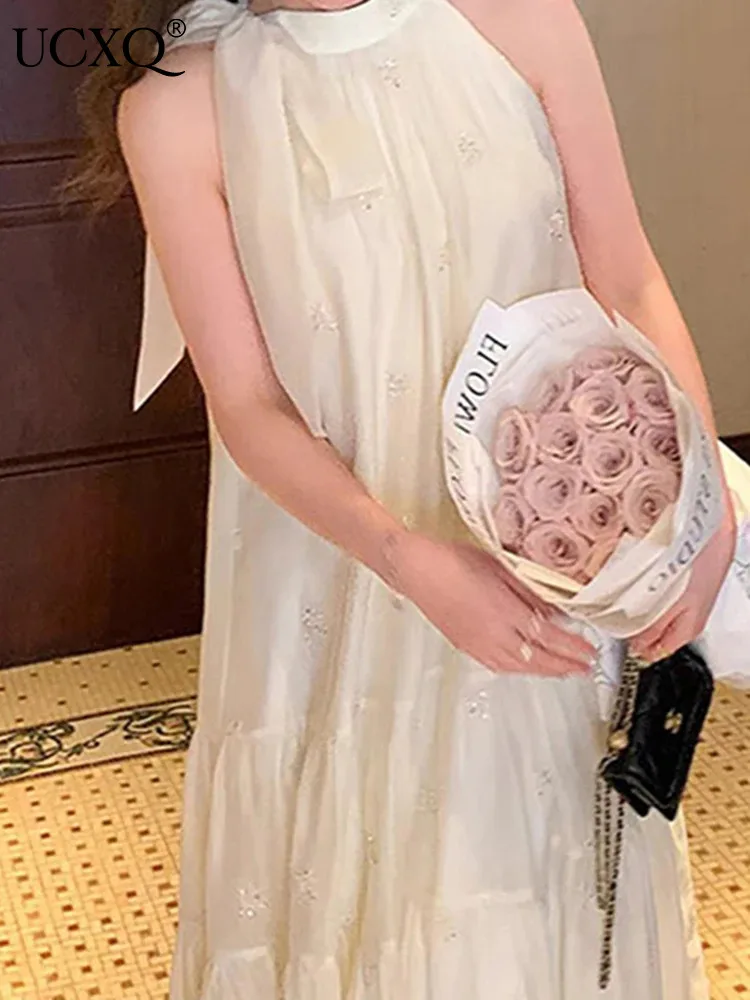 UCXQ Elegant Long Dress Fairy Style Hanging Neck Lace Up Diamond Sleeveless Fashion Party Dresses Women 2024 Spring Summer 9348
UCXQ Elegant Long Dress Fairy Style Hanging Neck Lace Up Diamond Sleeveless Fashion Party Dresses Women 2024 Spring Summer 9348