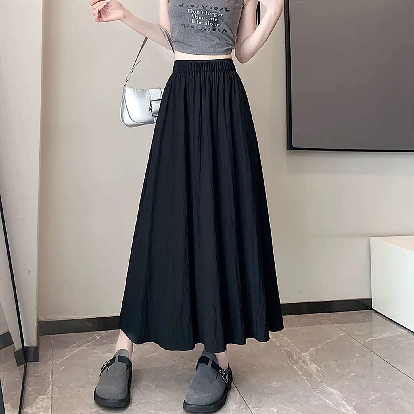 High Waist A-Line Skirt Black Ice Silk Pleated Women's Summer Slimming Skirt Teenage School Style Polyester Fabric
High Waist A-Line Skirt Black Ice Silk Pleated Women's Summer Slimming Skirt Teenage School Style Polyester Fabric