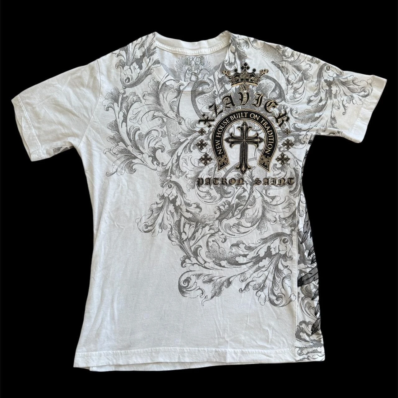 Vintage Xzavier Cross & Angel Wings Print T-Shirt Men's Gothic Retro Religious Streetwear Distressed Tee Top
Vintage Xzavier Cross & Angel Wings Print T-Shirt Men's Gothic Retro Religious Streetwear Distressed Tee Top