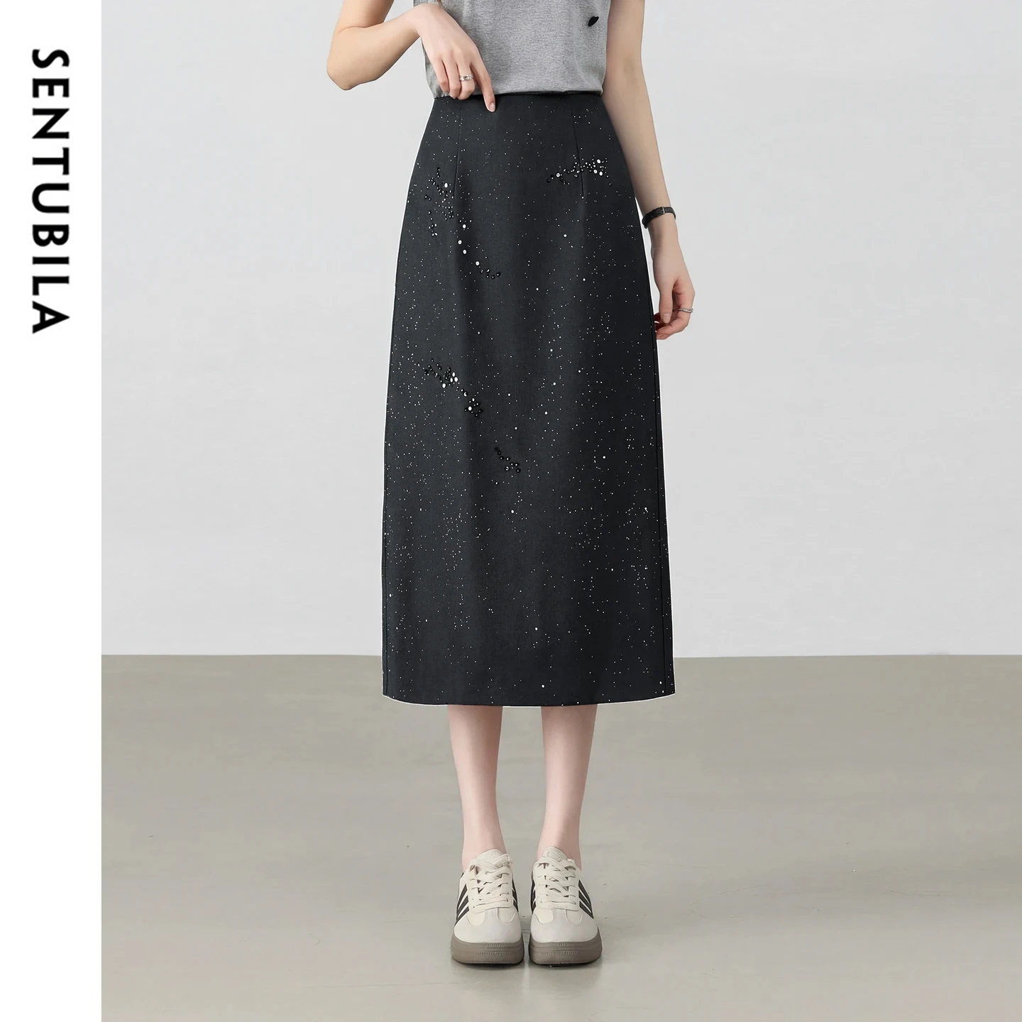 SENTUBILA Women's Office A-Line Skirt 2026 Summer New Fashion Beaded Embroidery Silver Shimmer Back Slit Design Skirt 162QA7014
SENTUBILA Women's Office A-Line Skirt 2026 Summer New Fashion Beaded Embroidery Silver Shimmer Back Slit Design Skirt 162QA7014