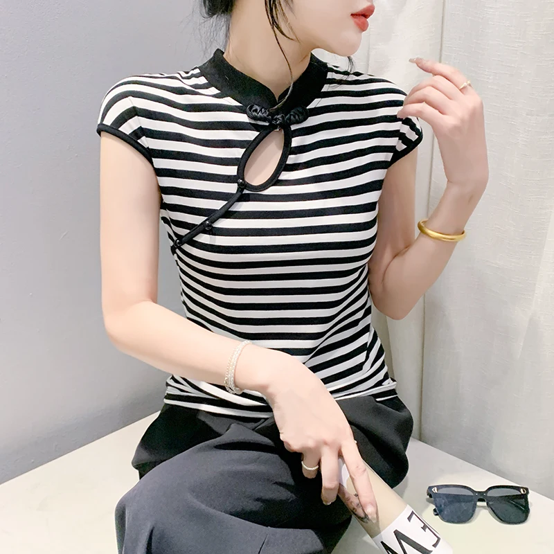 Black Summer Korean Style T-Shirt Fashion Sexy Hollow Out Stand Vintage Clasp Stripe Women Tops Short Sleeve Tees 2024 New 44277
Black Summer Korean Style T-Shirt Fashion Sexy Hollow Out Stand Vintage Clasp Stripe Women Tops Short Sleeve Tees 2024 New 44277