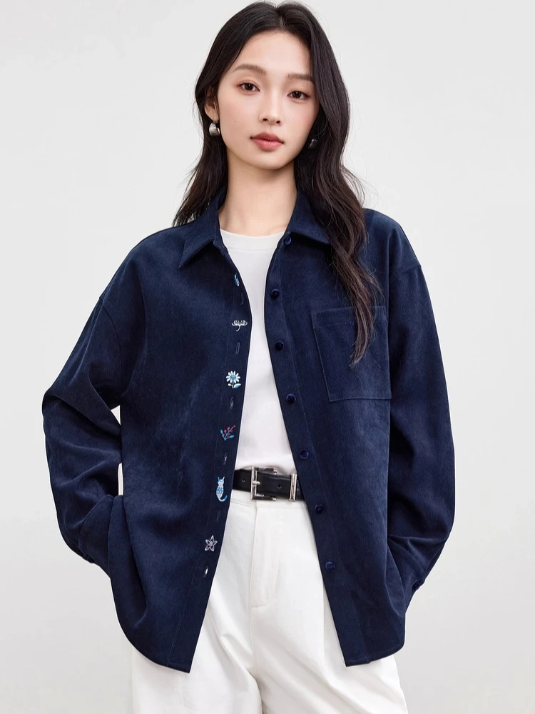 SENTUBILA женская бархатная рубашка, осень 2022, Wild Fun Paradise, свободный крой, топ с лацканами и пряжкой контрастного цвета, вышивка, 154CA3349 
SENTUBILA женская бархатная рубашка, осень 2022, Wild Fun Paradise, свободный крой, топ с лацканами и пряжкой контрастного цвета, вышивка, 154CA3349