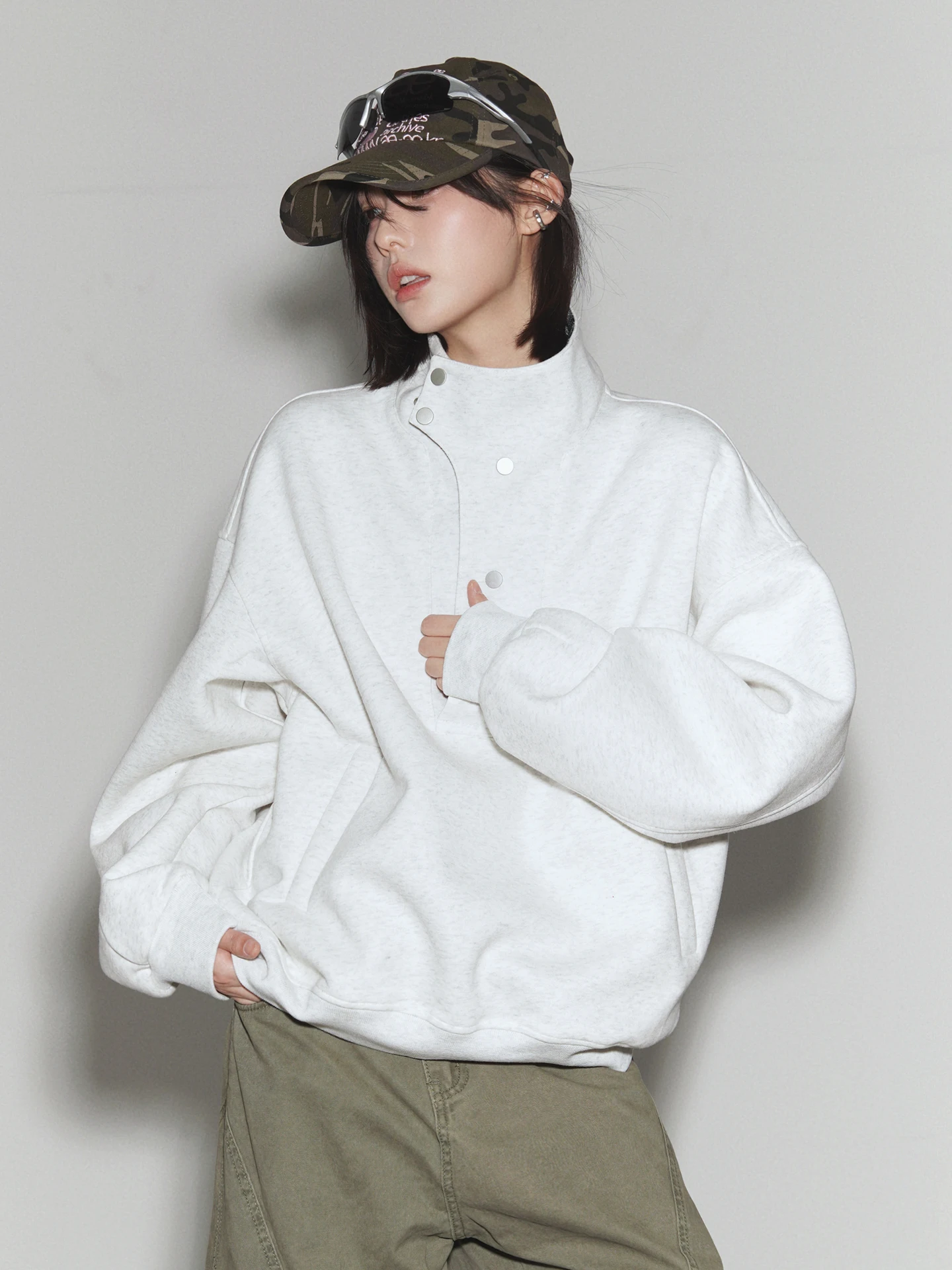 Universal avitation Museum id Splicing f Open Collar Sweatirt Women Spring 2026 New Neutral Loose Top Cotton Polyest...
Universal avitation Museum id Splicing f Open Collar Sweatirt Women Spring 2026 New Neutral Loose Top Cotton Polyest...