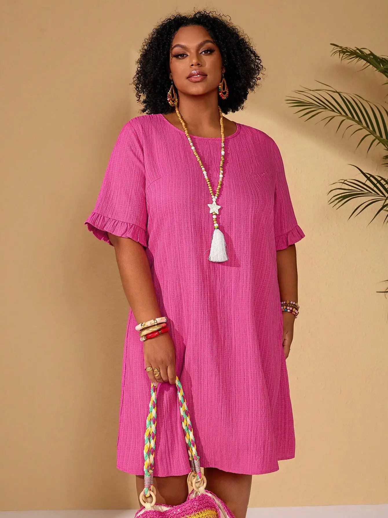 Plus Size Women Solid Color Round Neck Short Sleeve Loose Casual Dress For Summer Vacation
Plus Size Women Solid Color Round Neck Short Sleeve Loose Casual Dress For Summer Vacation