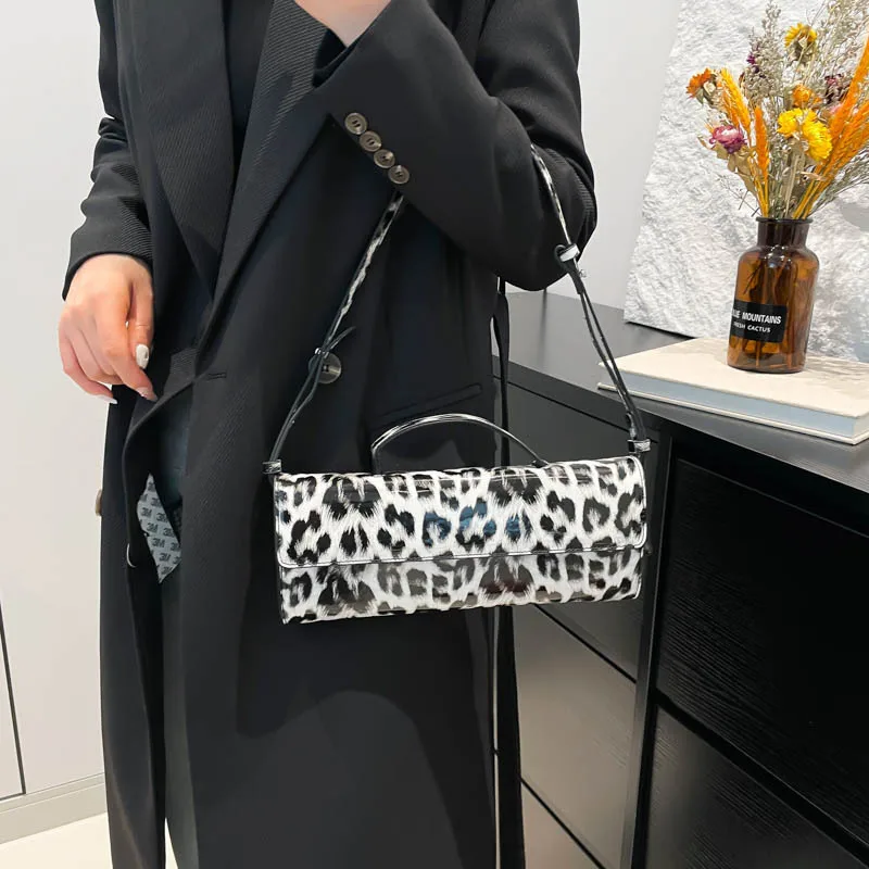 Leopard Print Women's Handbag Bright Leather Top-Handle Bag Lady Shoulder Bags 2025 Fashion Trend Versatile Tote Handbags
Leopard Print Women's Handbag Bright Leather Top-Handle Bag Lady Shoulder Bags 2025 Fashion Trend Versatile Tote Handbags