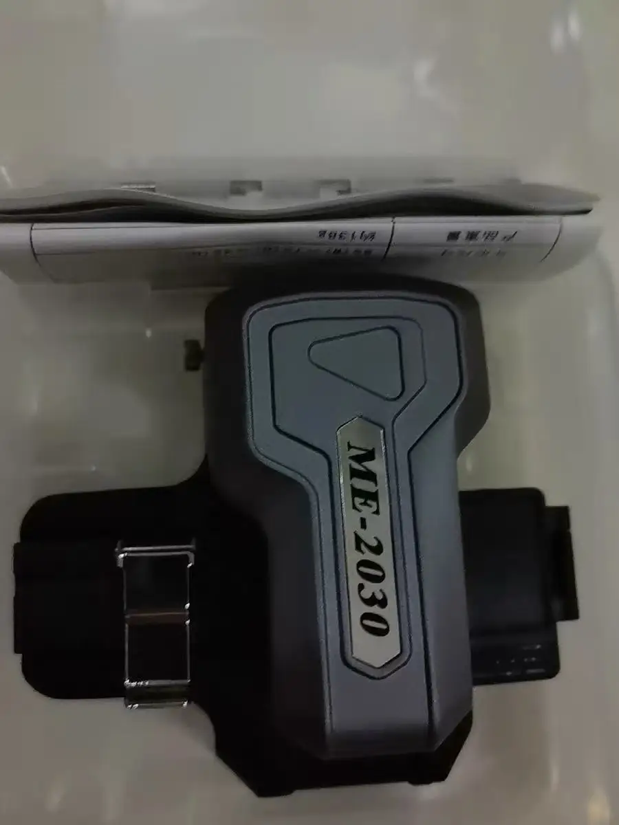 One Step Pressing Fiber Optic Cutting Knife with High-precision Automatic Rotation Blade Point, Metas 2030