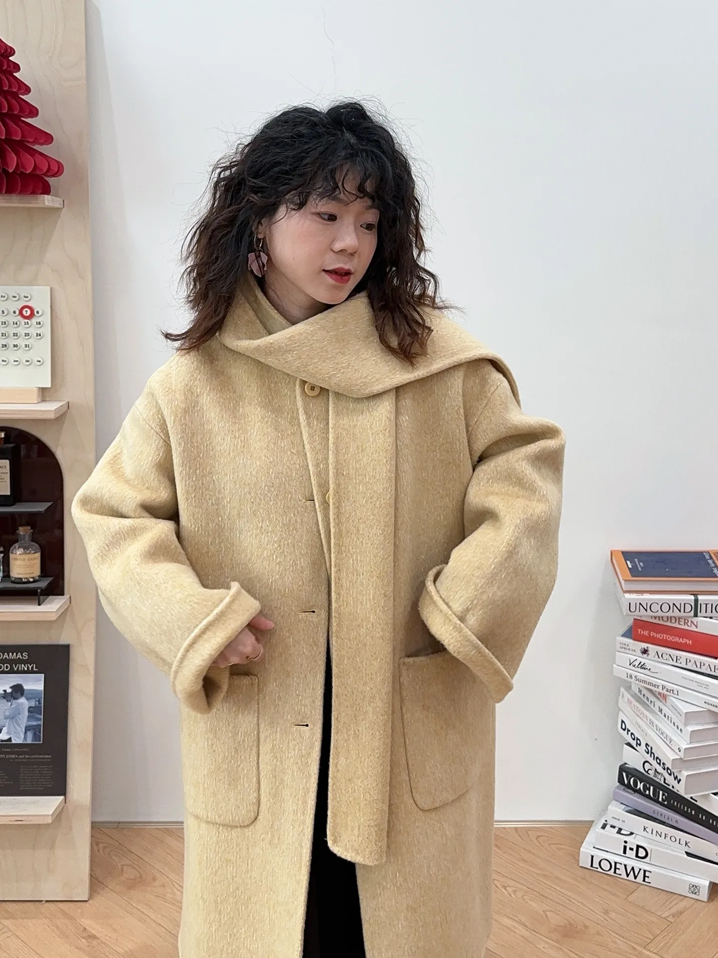 Scorpio Aosphere Woolen Scarf Coat Women's Loose Warm Double-sided Wool Outerwear Korean Sle Long Sve round Ne Coat
Scorpio Aosphere Woolen Scarf Coat Women's Loose Warm Double-sided Wool Outerwear Korean Sle Long Sve round Ne Coat