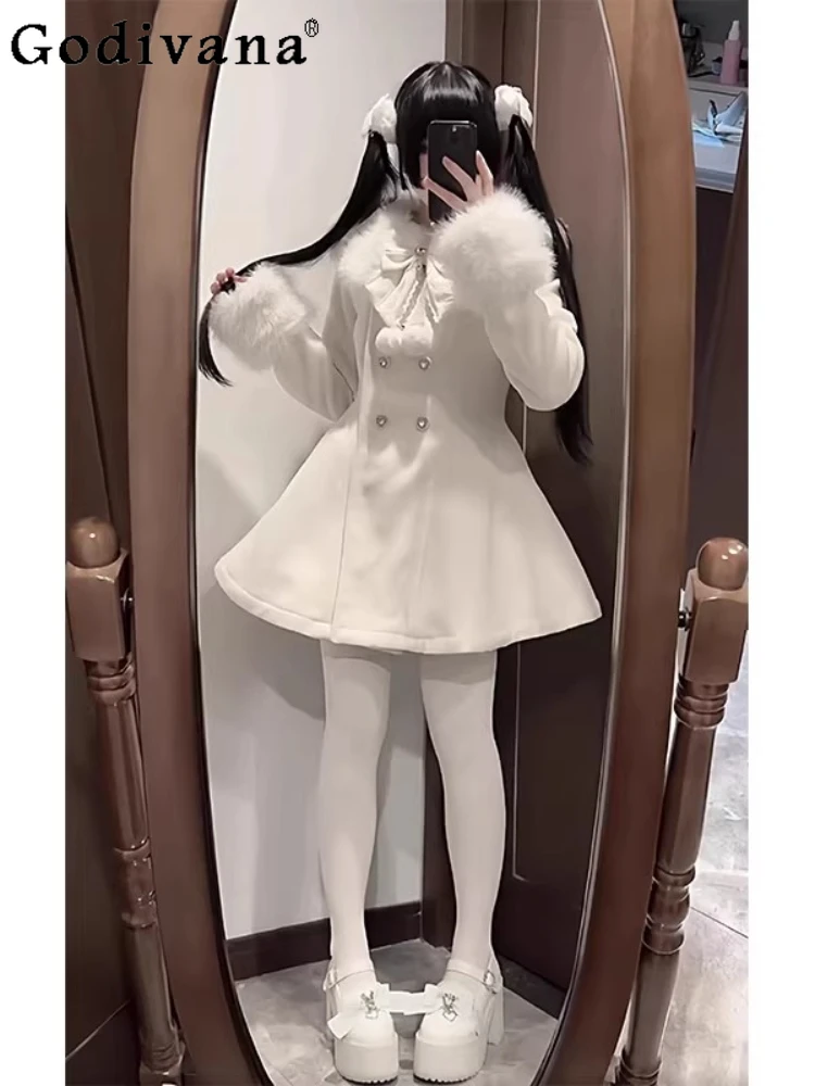 Japanese Mine Sweet Lolita White Woolen Coat Autumn and Winter New Girl's Woman's Slim Fit Faux Fur Plush Long Jacket Overcoat
Japanese Mine Sweet Lolita White Woolen Coat Autumn and Winter New Girl's Woman's Slim Fit Faux Fur Plush Long Jacket Overcoat