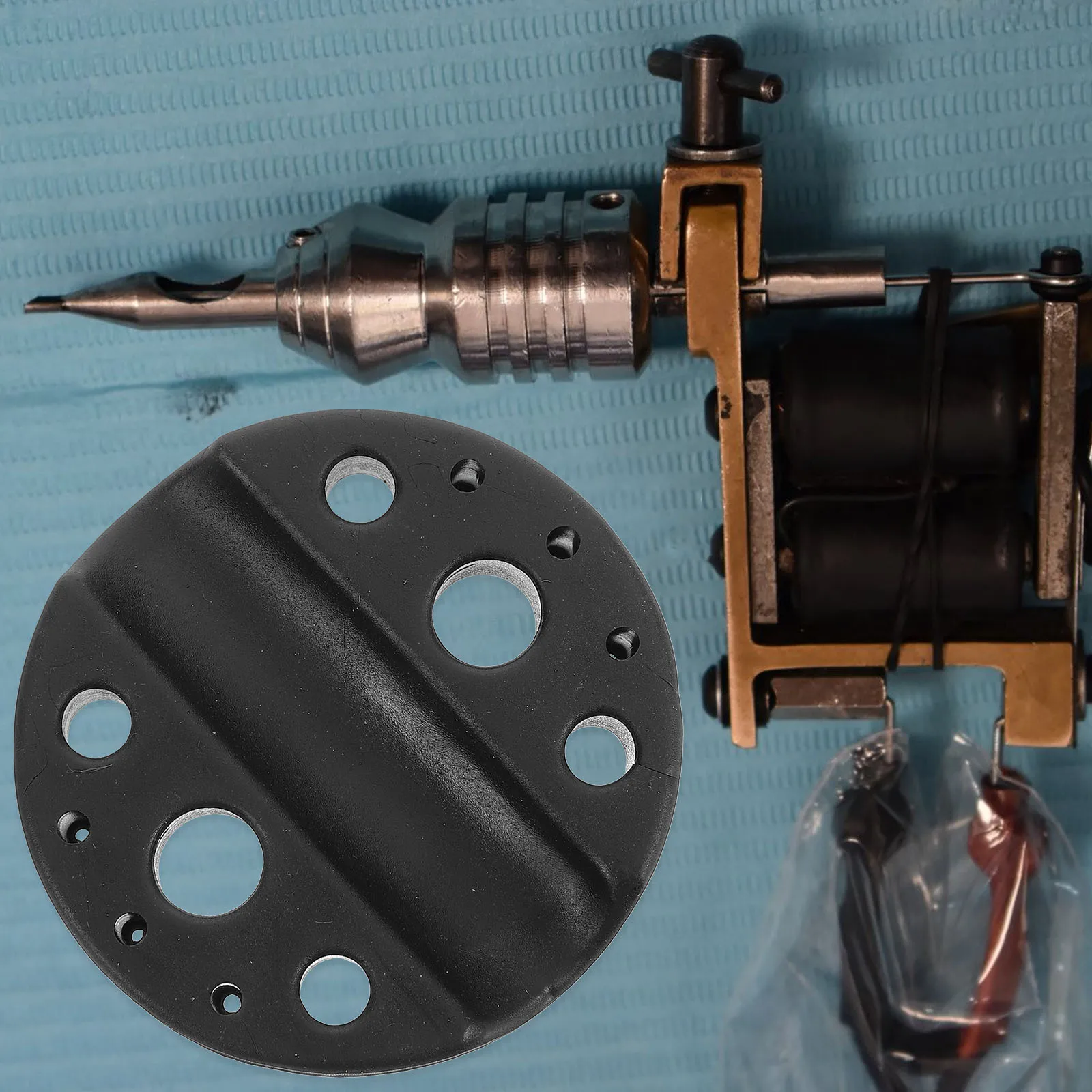 Держатель для чернил для татуировки из силикона, прочный и легкий, подходит для различных размеров чашек, идеально подходит для татуировщиков и домашнего использования.
Держатель для чернил для татуировки из силикона, прочный и легкий, подходит для различных размеров чашек, идеально подходит для татуировщиков и домашнего использования.