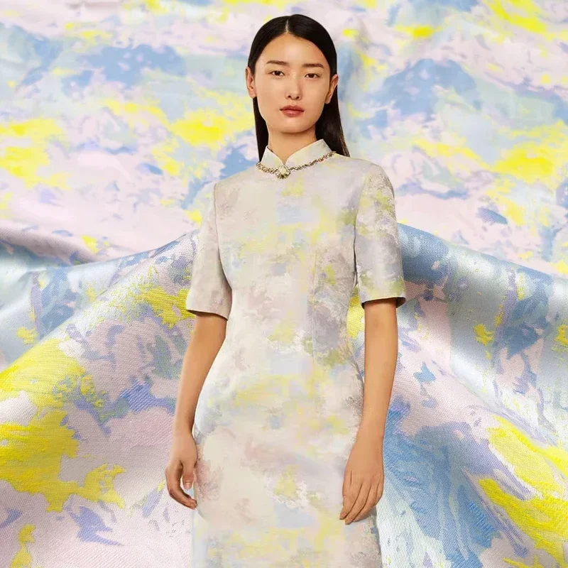 Жаккардовая парча для шитья одежды, платья, короткой юбки, ветровки, модной ткани, полиэстеровый материал 
Жаккардовая парча для шитья одежды, платья, короткой юбки, ветровки, модной ткани, полиэстеровый материал