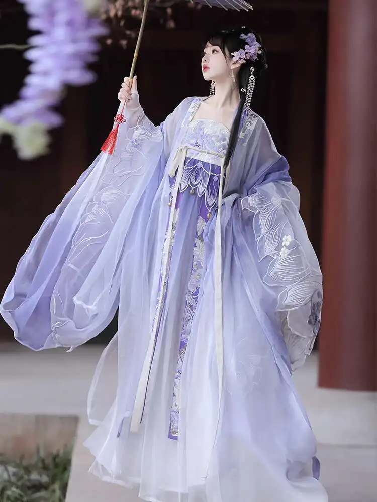Новая рубашка Hanfu для тяжелой промышленности с вышивкой и большими рукавами, цельная юбка, драпированная Vestidos Fiesta, женский карнавальный костюм для косплея
Новая рубашка Hanfu для тяжелой промышленности с вышивкой и большими рукавами, цельная юбка, драпированная Vestidos Fiesta, женский карнавальный костюм для косплея