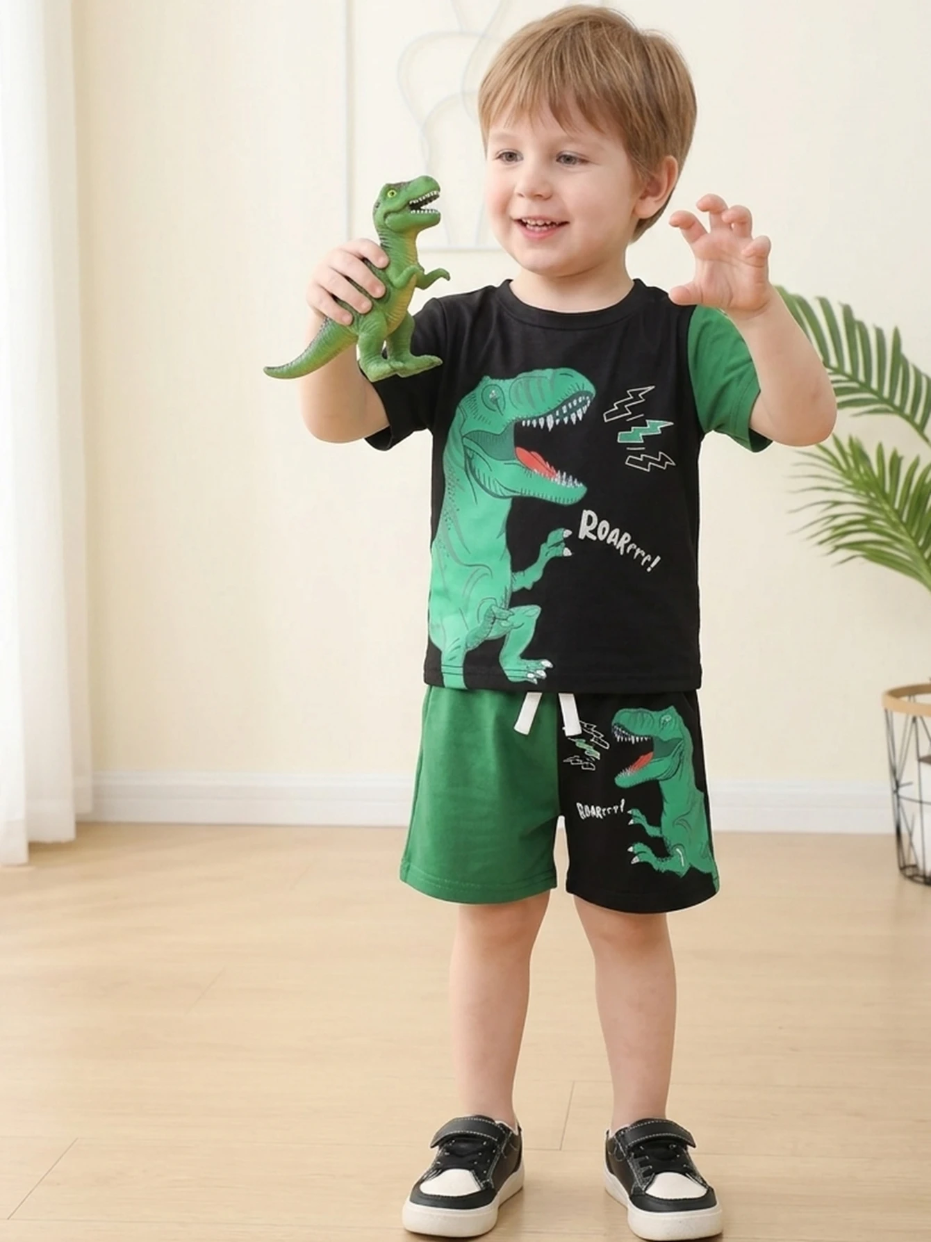 Boys Summer Clothes Set Dinosaur ROAR Print Color Block T-shirt Shorts 2Pcs Toddler Kids Breathable Sporty Casual Outfit
Boys Summer Clothes Set Dinosaur ROAR Print Color Block T-shirt Shorts 2Pcs Toddler Kids Breathable Sporty Casual Outfit