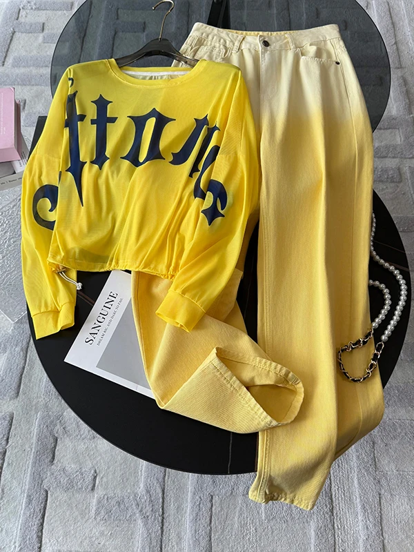 Fashionable American Long Sleeve Women's Winter Outfit Wide Leg Jeans Two Piece Set Street Style Casual Sportswear Ensemble
Fashionable American Long Sleeve Women's Winter Outfit Wide Leg Jeans Two Piece Set Street Style Casual Sportswear Ensemble