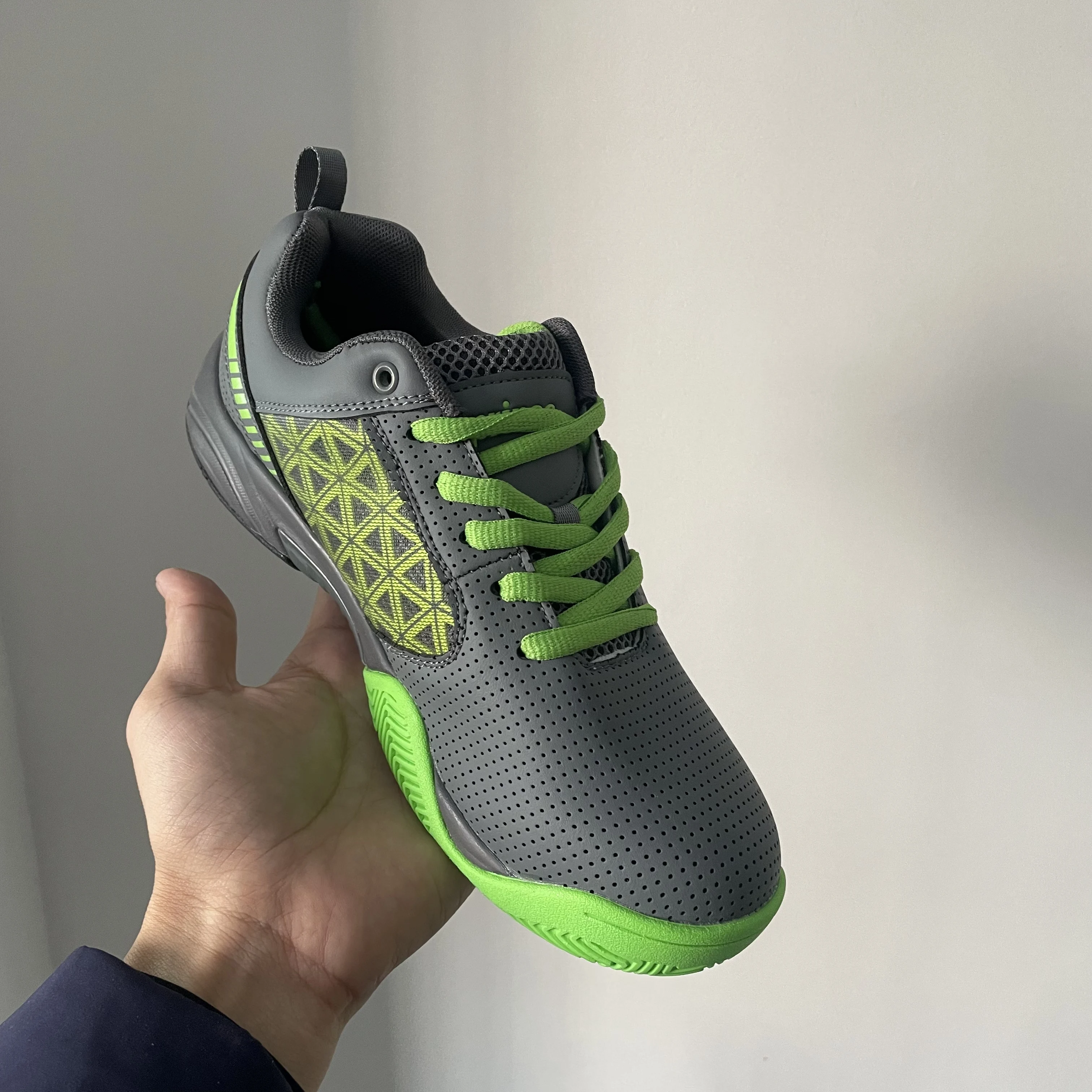 Mens Badminton Shoes Breathable Professional Volleyball Shoes Non-slip Table Tennis Shoes Wear-resistant Sports Shoes
Mens Badminton Shoes Breathable Professional Volleyball Shoes Non-slip Table Tennis Shoes Wear-resistant Sports Shoes
