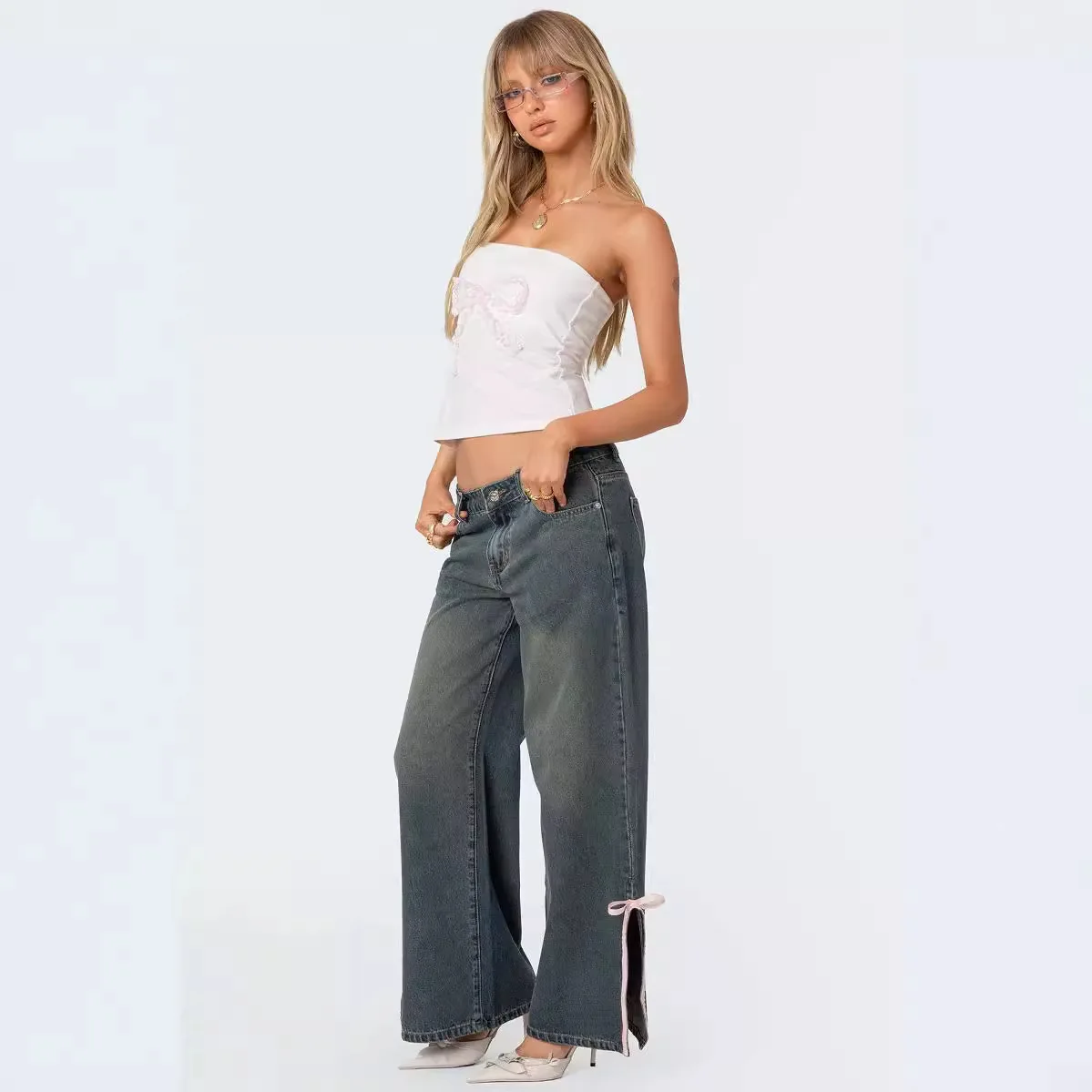 2025 Micro Flare Jeans with Ankle Slit Mid Waist Figure Flattering Trousers Y2K Bow Accent Office To Street Pants Spring Summer
2025 Micro Flare Jeans with Ankle Slit Mid Waist Figure Flattering Trousers Y2K Bow Accent Office To Street Pants Spring Summer