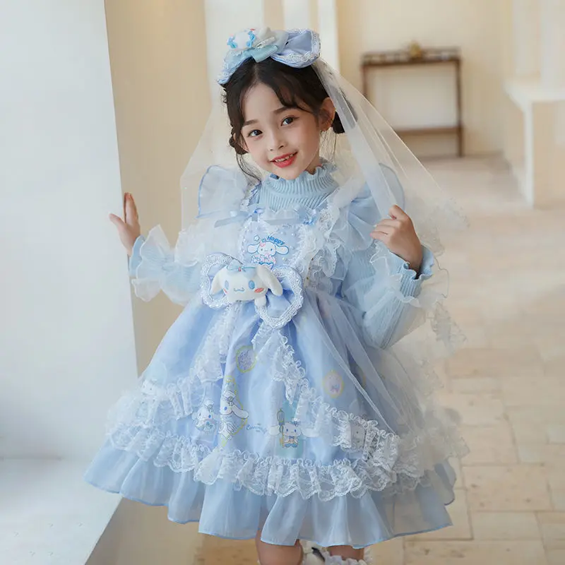 Sanrio аниме Cinnamoroll платье принцессы Лолиты для девочек с кружевной пышной юбкой и бантом, многослойное бальное платье, детское праздничное платье
Sanrio аниме Cinnamoroll платье принцессы Лолиты для девочек с кружевной пышной юбкой и бантом, многослойное бальное платье, детское праздничное платье