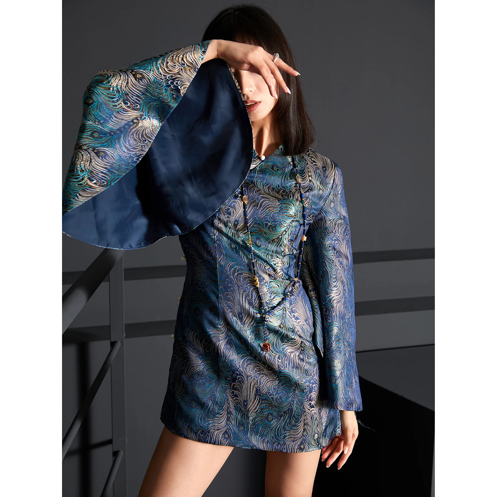 Young Women's Elegant Improved Japanese Style Peacock Dress Original Design Independent Silk Brocade Short...
Young Women's Elegant Improved Japanese Style Peacock Dress Original Design Independent Silk Brocade Short...