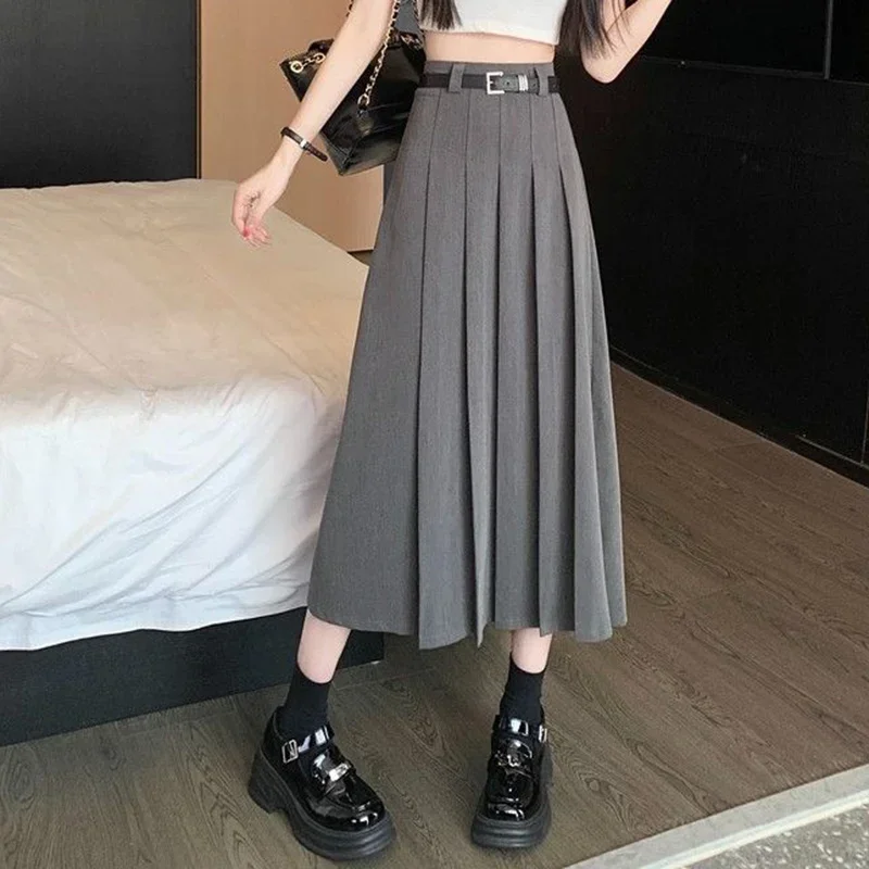 Лето 2022, женские лаконичные модные юбки JK, женские удобные облегающие платья средней длины, корейские повседневные плиссированные юбки трапециевидной формы для девочек
Лето 2022, женские лаконичные модные юбки JK, женские удобные облегающие платья средней длины, корейские повседневные плиссированные юбки трапециевидной формы для девочек