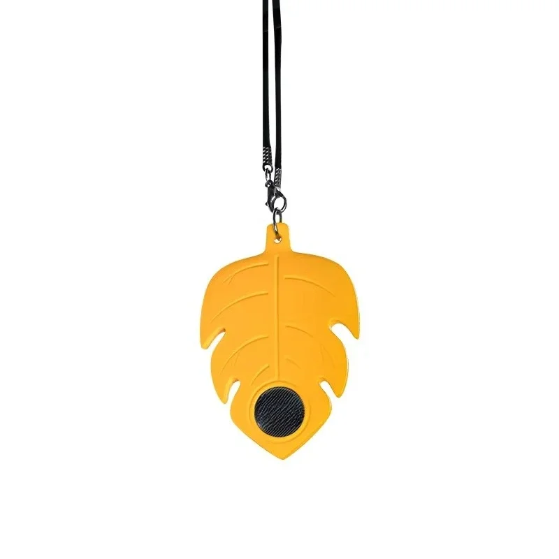 OEM Crossover Fresh Simple Watery PVC Scented Pendant with Green Leaf Pattern, Car Interior Accessories
OEM Crossover Fresh Simple Watery PVC Scented Pendant with Green Leaf Pattern, Car Interior Accessories