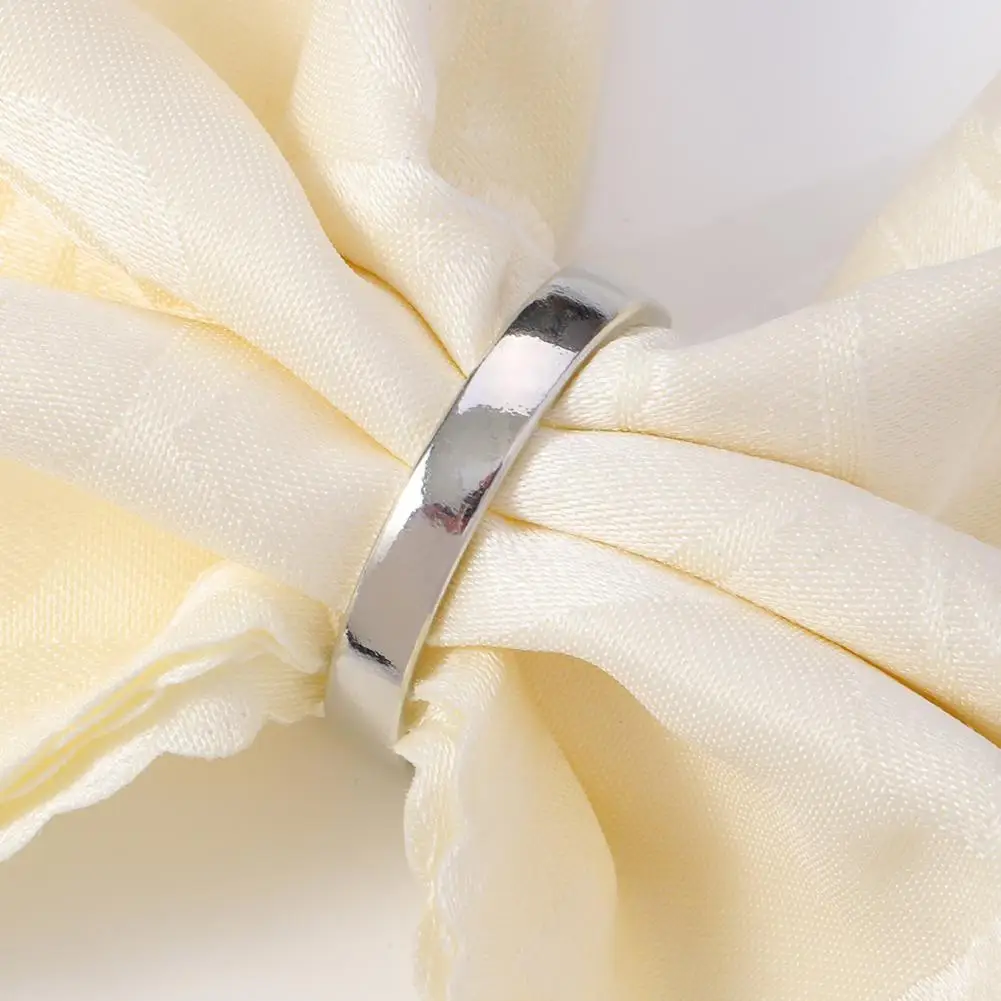 2Pcs Metal Gold Napkin Holder Buckles Christmas Table Decoration Wedding Party Dinner Table Napkin Holder Napkin Ring Set
2Pcs Metal Gold Napkin Holder Buckles Christmas Table Decoration Wedding Party Dinner Table Napkin Holder Napkin Ring Set